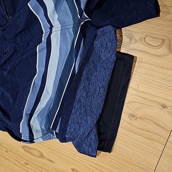 Kirkland Swim Shorts // Size Medium // NWOT - Picture 4 of 4